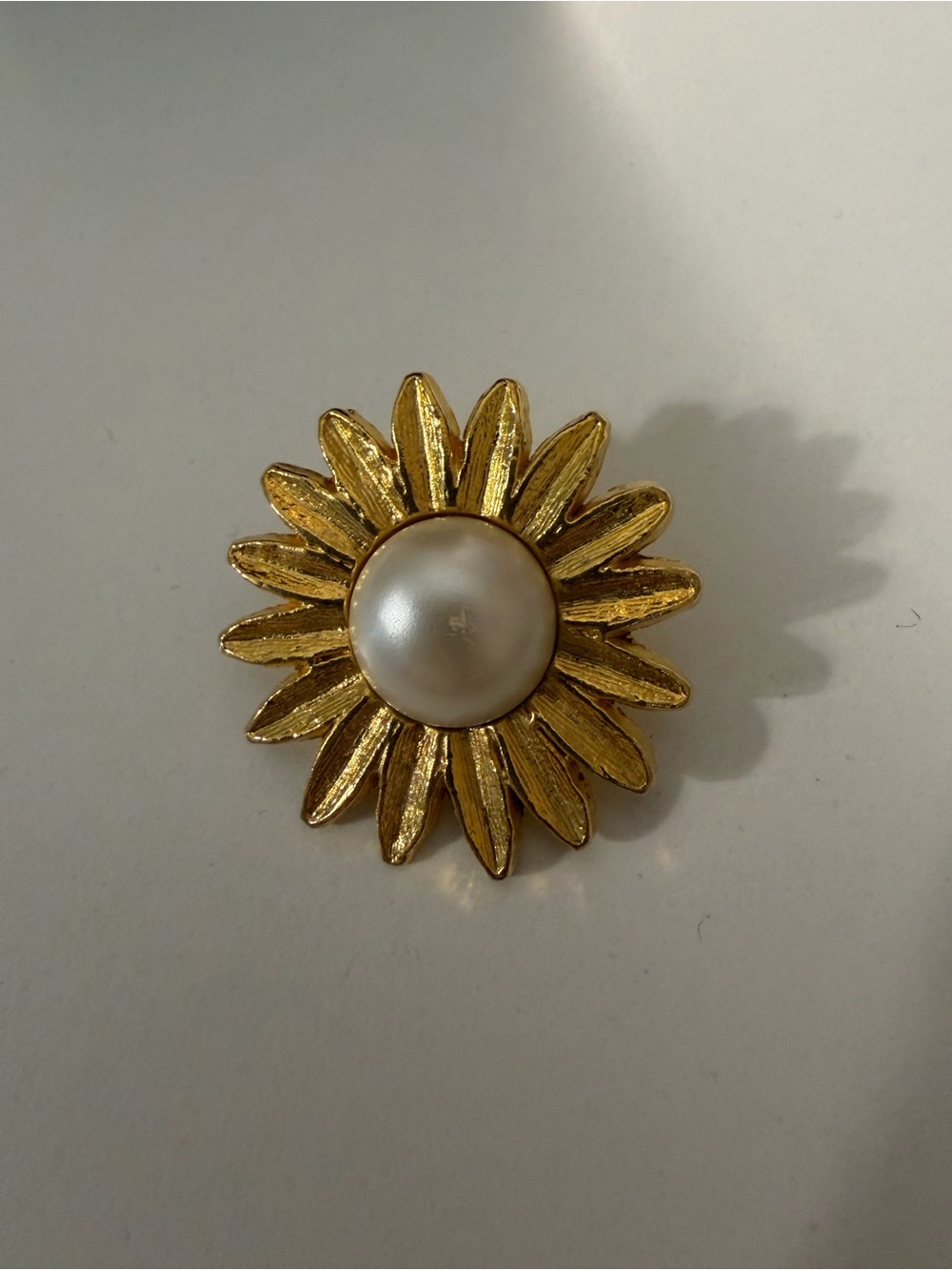 Source Unknown Gold Sunflower Brooch with Pearl Center